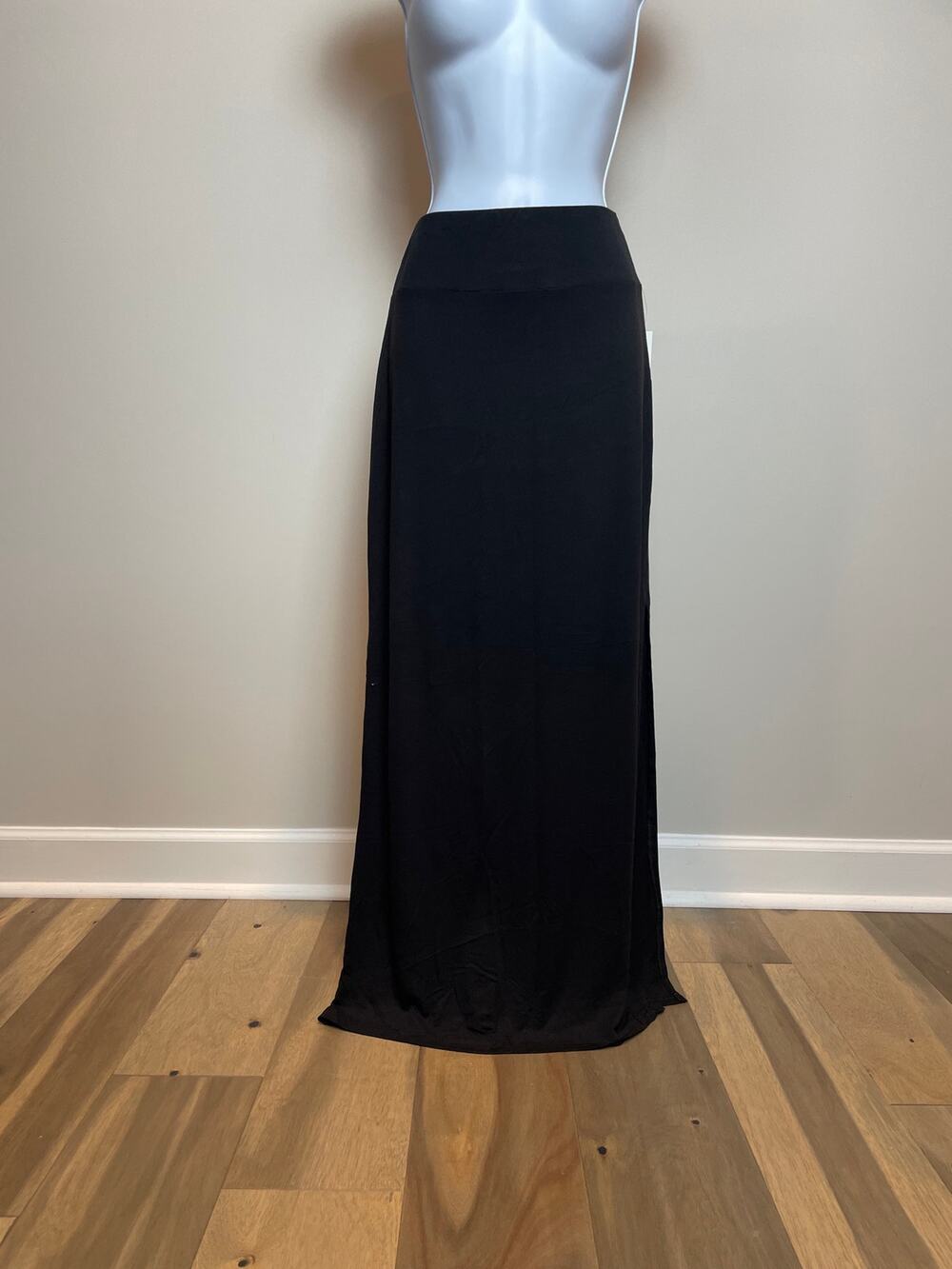 No Boundaries Maxi Skirt Size M Black Ribbed Knit High Waist Side Slit NWT